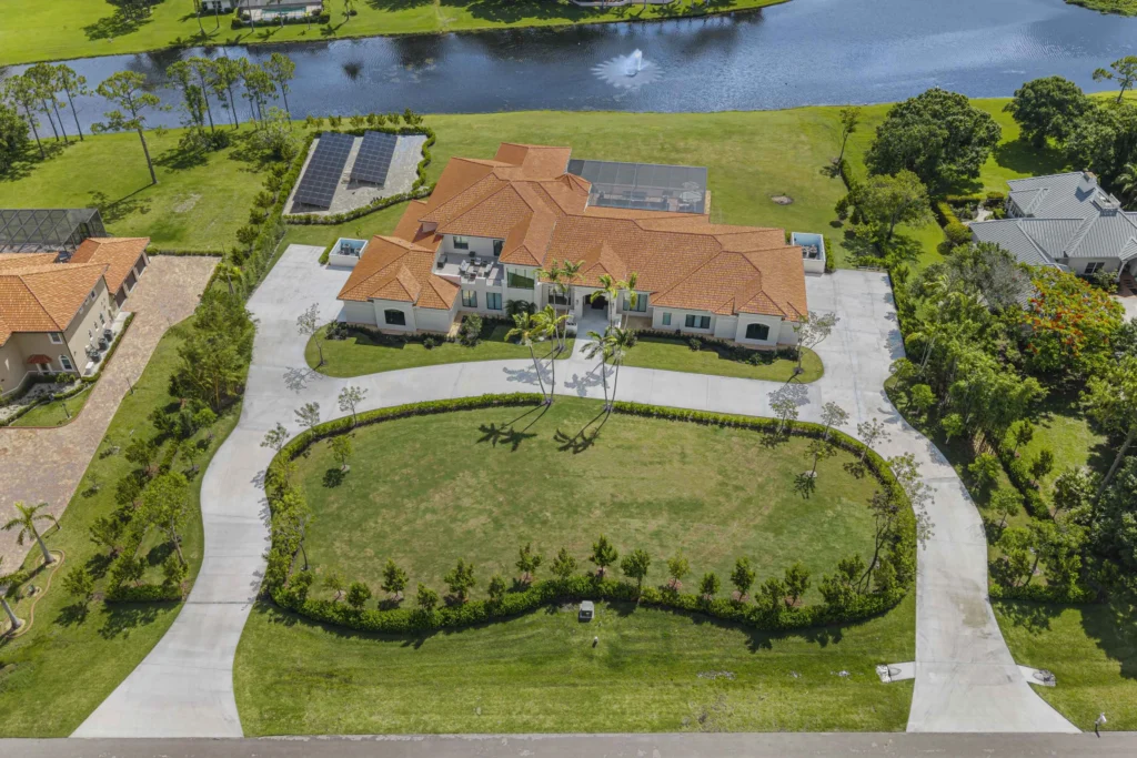 Construction project management services in Vero Beach