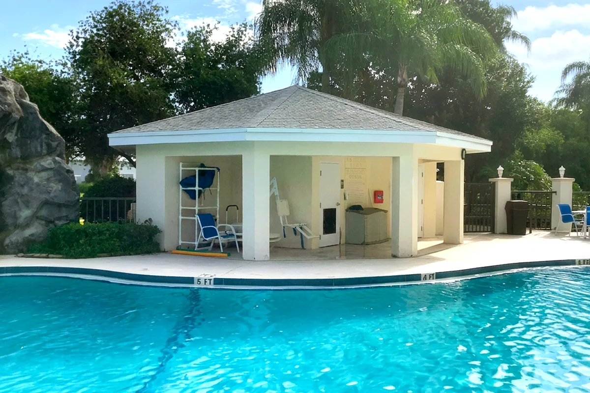 Learn What Makes a Luxury Home Builder Different from a Standard Builder in South Florida with TRM Construction Management
